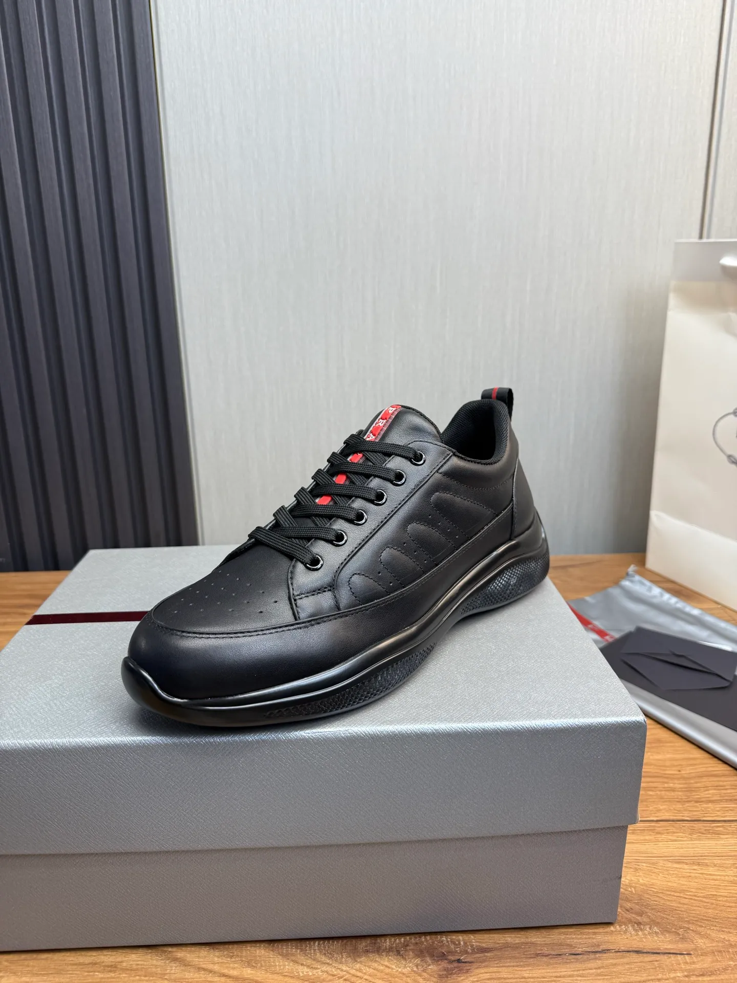 Men's shoes 580💰 [PRADA] Men's shoes are popular in the counter, official website synchronization, 1 high-quality shipment ✔️Original cowhide + cowhide lining, 1🆚1 replica, original sole, 38-45 (45 customized, non-refundable)